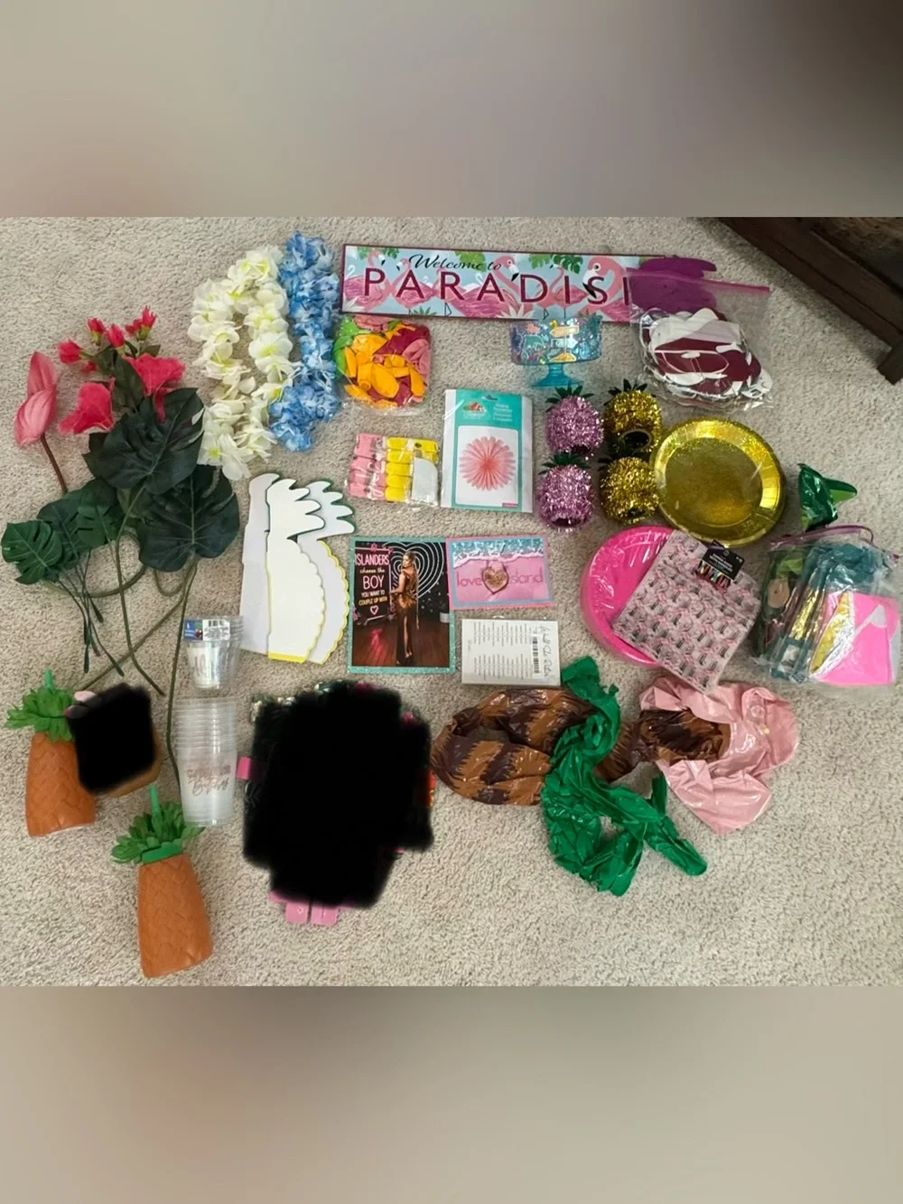 Love Island Bombshell Bride Bachelorette party decor lot